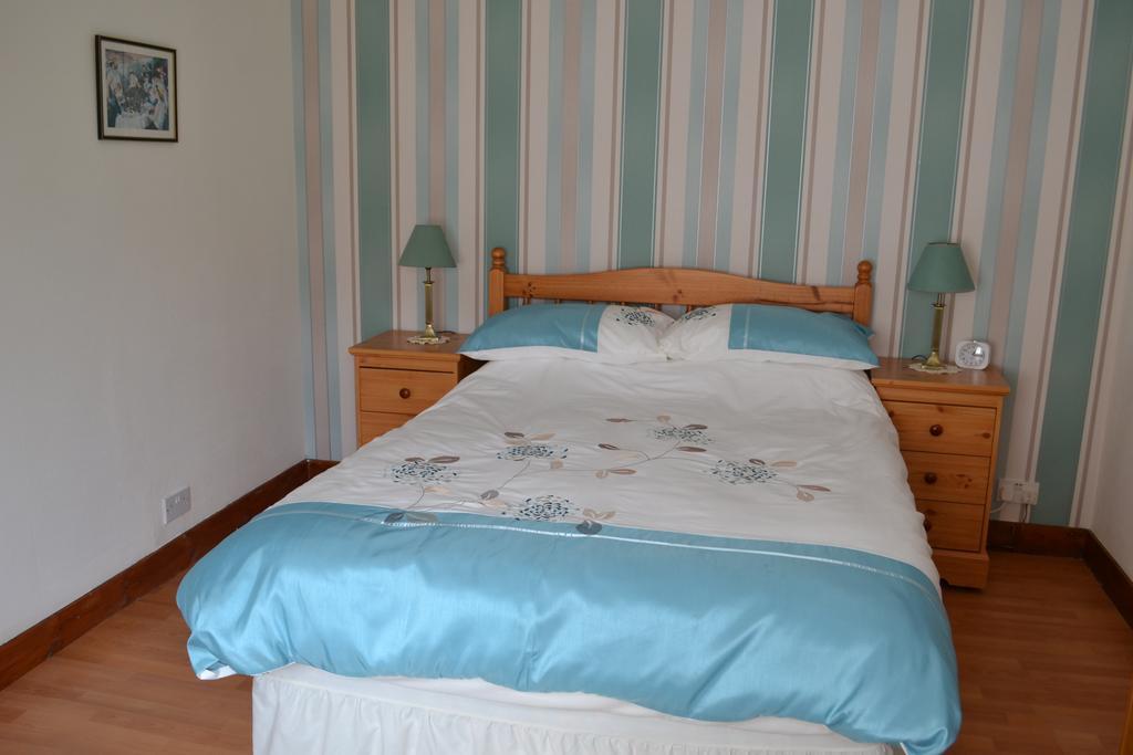 Belvedere Holiday Home Whitehills Kültér fotó